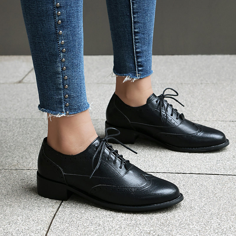 أحذية أكسفورد نسائية برباط وكع - مراجعة Oxford Shoes Brogue وسعره