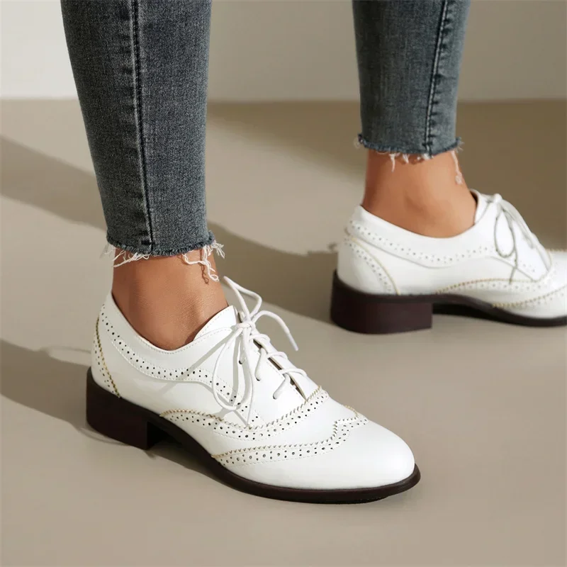 الشقق البريطانية النساء أوكسفو - مراجعة Oxford Shoes Brogue وسعره
