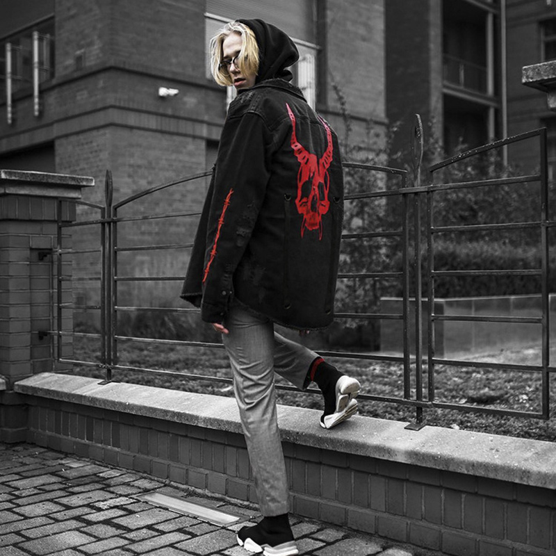 سترة دينم مطبوعة على شكل جمجمة - مراجعة Denim Jacket Vintage وسعره